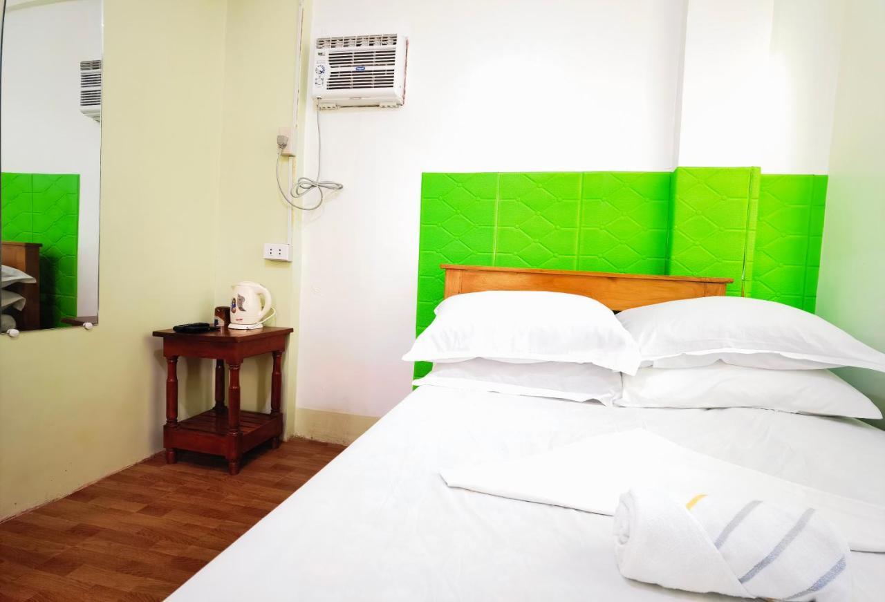 Reddoorz At D128 Lodge Cagayan Valley Tuguegarao City Exterior foto