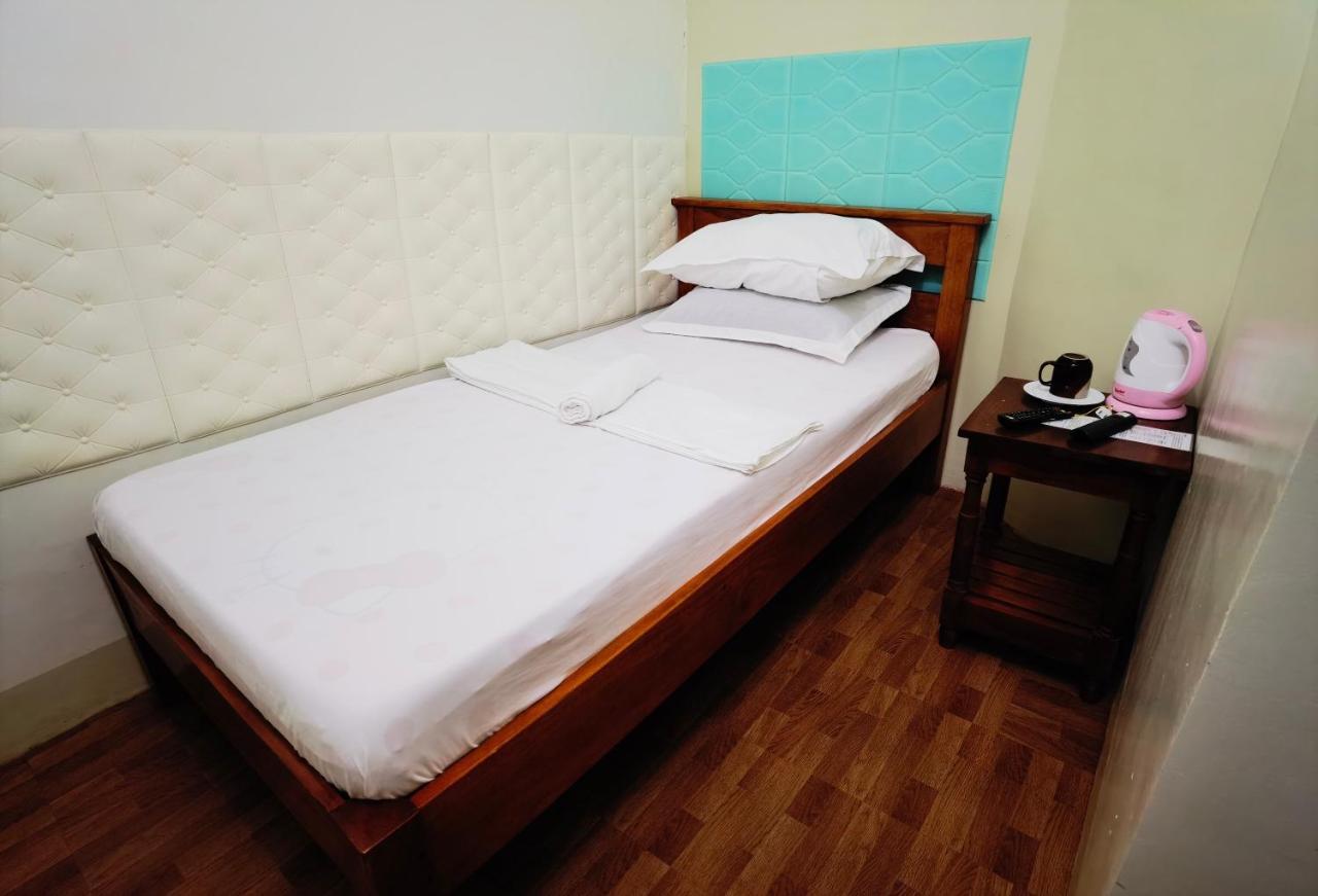 Reddoorz At D128 Lodge Cagayan Valley Tuguegarao City Exterior foto